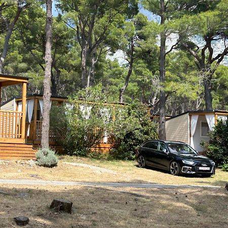 Oaza Mira Mobile Houses - Camp Basko Polje #Bestoffer Baška Voda Kültér fotó